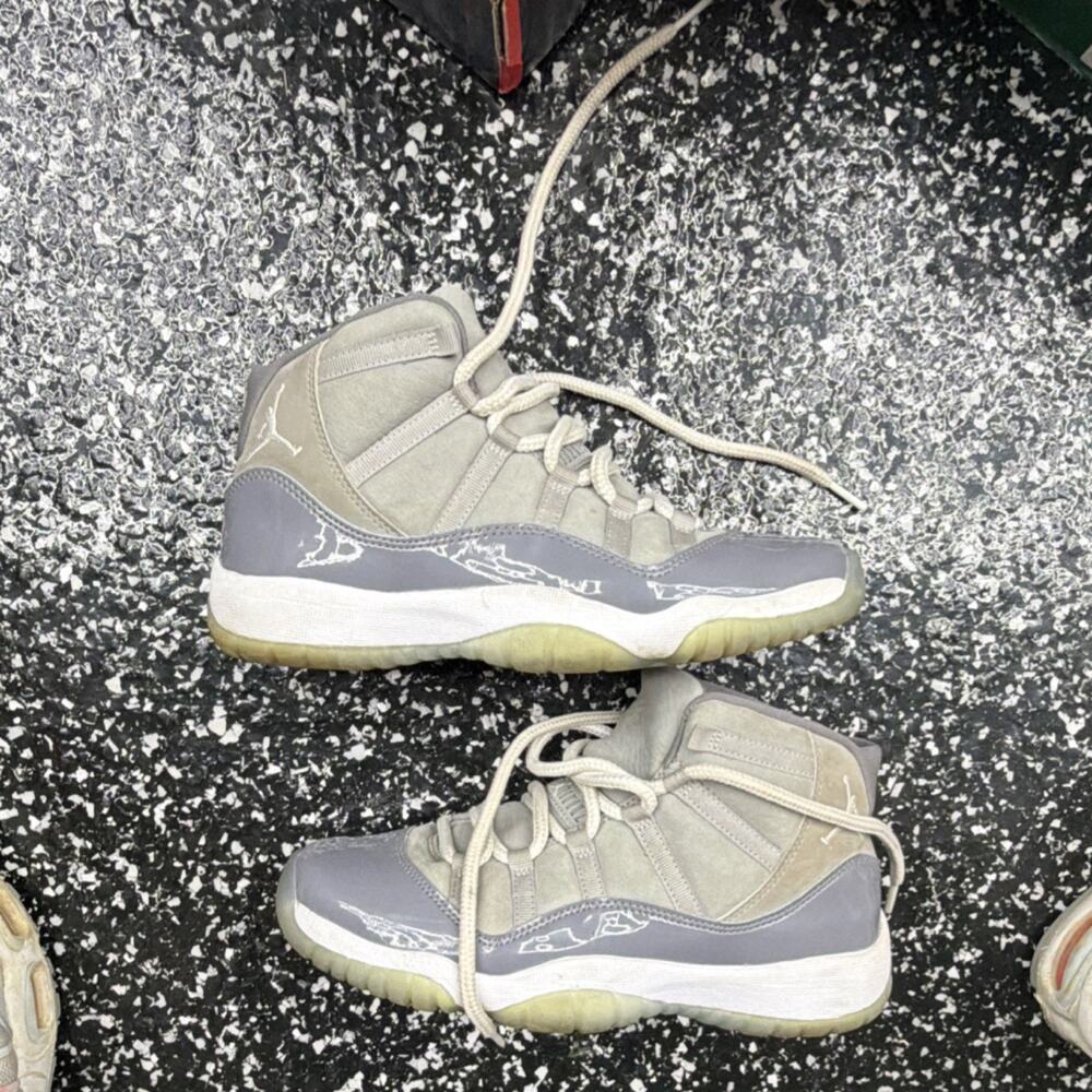Jordan Air Jordan 11 Gray White Boys 6.5Y High Top Athletic Sneakers